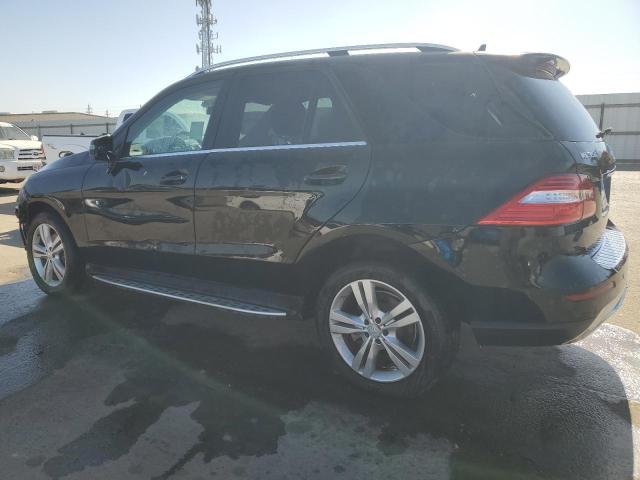 4JGDA5HBXDA098967 - 2013 MERCEDES-BENZ ML 350 4MATIC BLACK photo 2