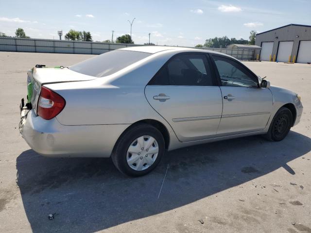 4T1BE32K04U932493 - 2004 TOYOTA CAMRY LE SILVER photo 3