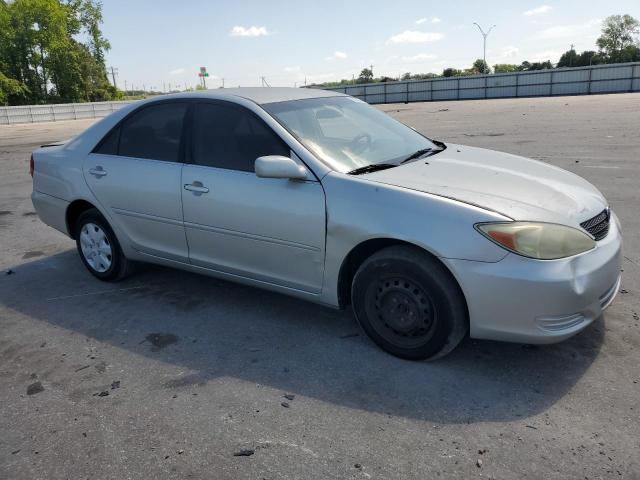 4T1BE32K04U932493 - 2004 TOYOTA CAMRY LE SILVER photo 4