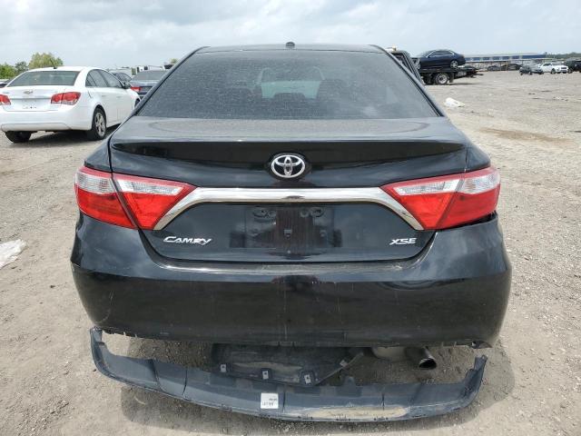 4T1BF1FK7HU640700 - 2017 TOYOTA CAMRY LE BLACK photo 6