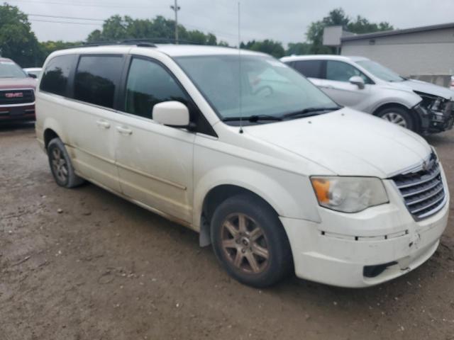 2A8HR54P08R141349 - 2008 CHRYSLER TOWN & COU TOURING WHITE photo 4