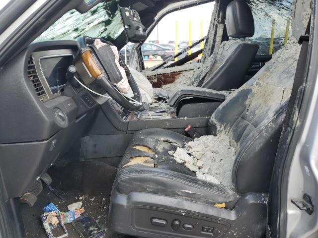 5LMJJ2J57DEL01339 - 2013 LINCOLN NAVIGATOR SILVER photo 7