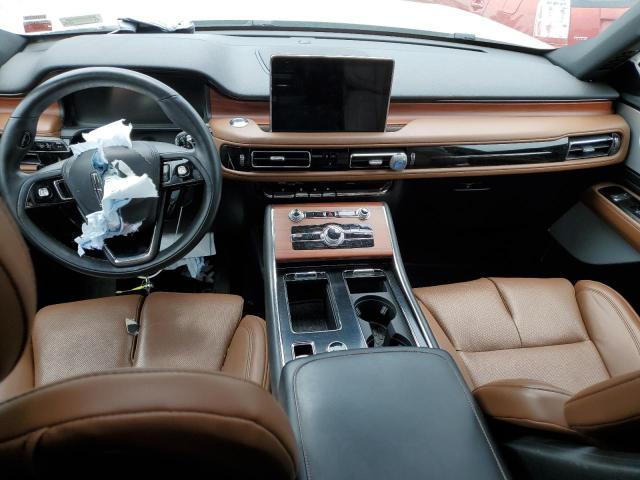 5LM5J7XC0LGL15347 - 2020 LINCOLN AVIATOR RESERVE WHITE photo 8