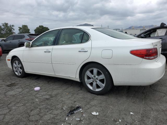 JTHBA30G055084902 - 2005 LEXUS ES 330 WHITE photo 2