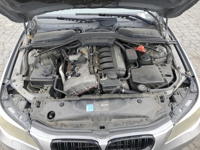 WBANN73587CN04549 - 2007 BMW 530 XIT GRAY photo 11