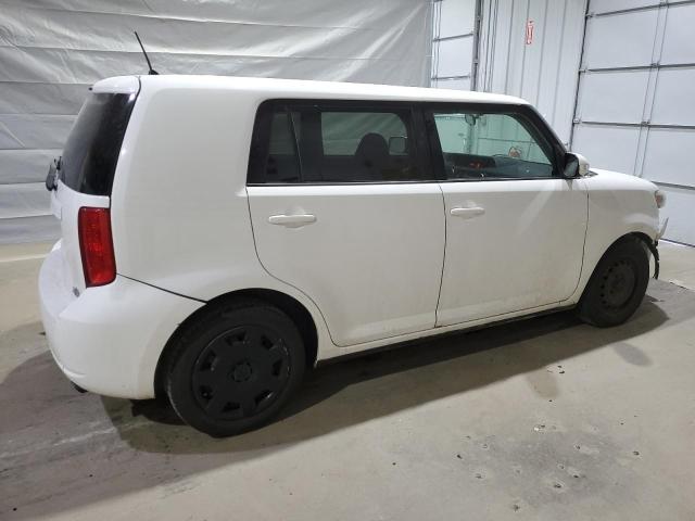JTLZE4FE6A1099572 - 2010 TOYOTA SCION XB WHITE photo 3