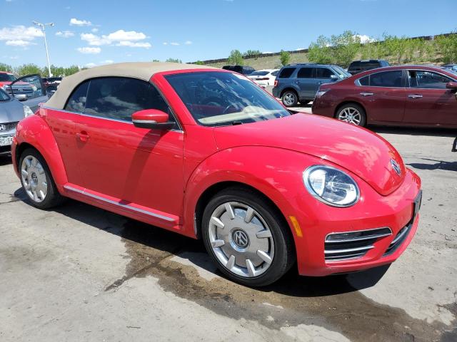 3VW517AT2HM813141 - 2017 VOLKSWAGEN BEETLE S/SE RED photo 4