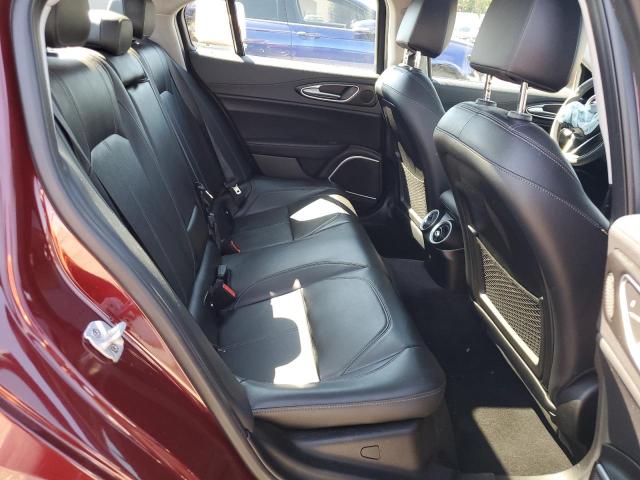 ZARFAEDN2J7566122 - 2018 ALFA ROMEO GIULIA Q4 勃艮第红 照片 10