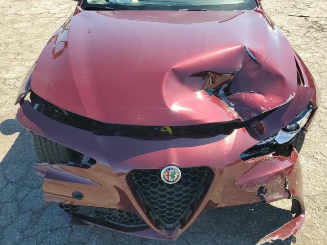 ZARFAEDN2J7566122 - 2018 ALFA ROMEO GIULIA Q4 勃艮第红 照片 11