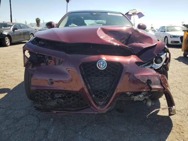 ZARFAEDN2J7566122 - 2018 ALFA ROMEO GIULIA Q4 勃艮第红 照片 5