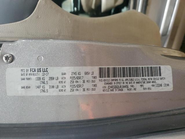 2C4RDGBG9JR184456 - 2018 DODGE GRAND CARA SE SILVER photo 13