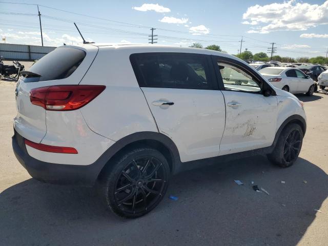 KNDPBCAC5G7869584 - 2016 KIA SPORTAGE LX WHITE photo 3