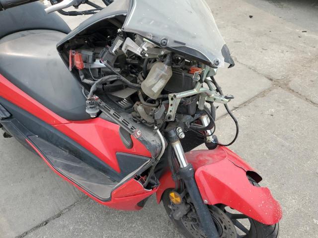 MLHNF0410G5200166 - 2016 HONDA NSS300 A RED photo 10