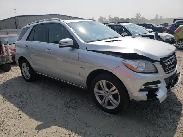 4JGDA5HB8CA015521 - 2012 MERCEDES-BENZ ML 350 4MATIC SILVER photo 4