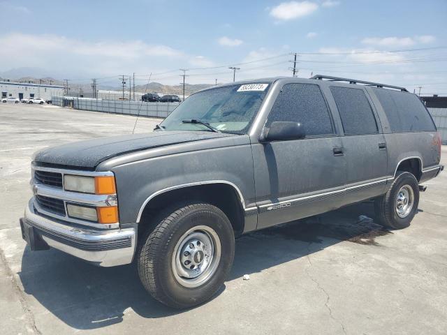 3GNGC26J8XG148816 - 1999 CHEVROLET SUBURBAN C2500 GRAY photo 1