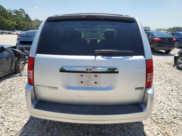 2A8HR44H18R631799 - 2008 CHRYSLER TOWN & COU LX SILVER photo 6