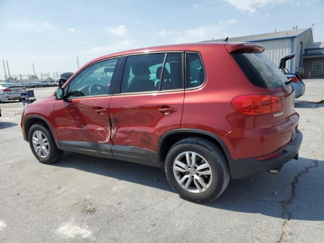 WVGAV7AX4CW098893 - 2012 VOLKSWAGEN TIGUAN S RED photo 2