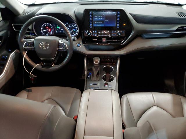 5TDGZRBH4MS555760 - 2021 TOYOTA HIGHLANDER XLE Արծաթագույն լուսանկար 8