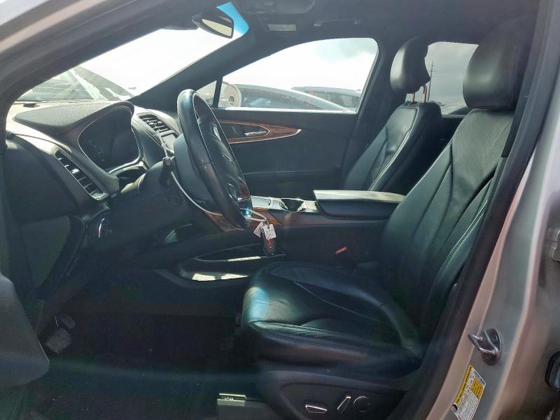 2LMTJ6LR2GBL63514 - 2016 LINCOLN MKX RESERVE SILVER photo 7