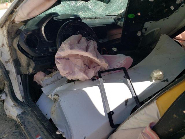 1G1FH1R74G0142993 - 2016 CHEVROLET CAMARO SS WHITE photo 8