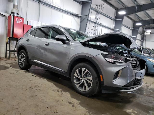 LRBFZPR40PD018014 - 2023 BUICK ENVISION ESSENCE SILVER photo 4