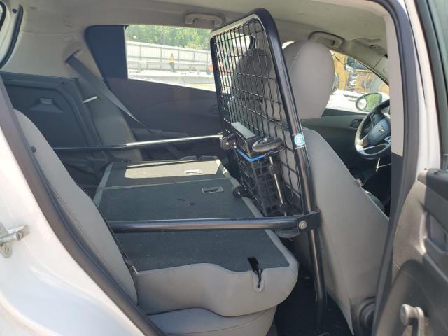 1G1JA6SH2F4121632 - 2015 CHEVROLET SONIC LS WHITE photo 10