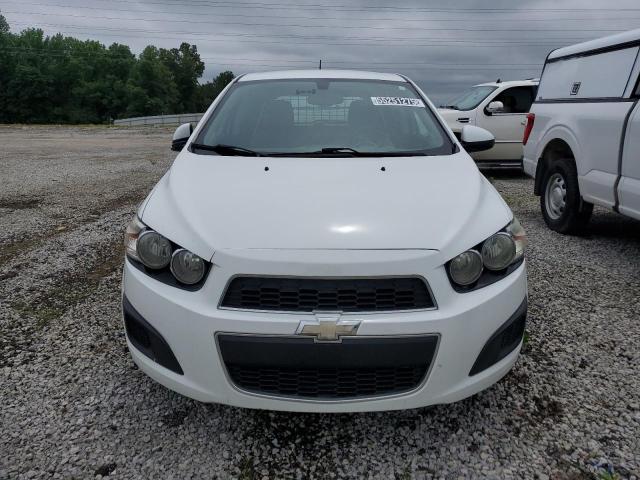 1G1JA6SH2F4121632 - 2015 CHEVROLET SONIC LS WHITE photo 5