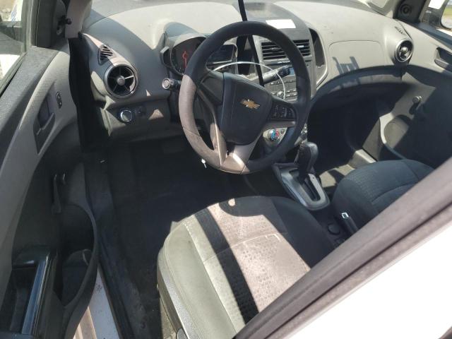 1G1JA6SH2F4121632 - 2015 CHEVROLET SONIC LS WHITE photo 8