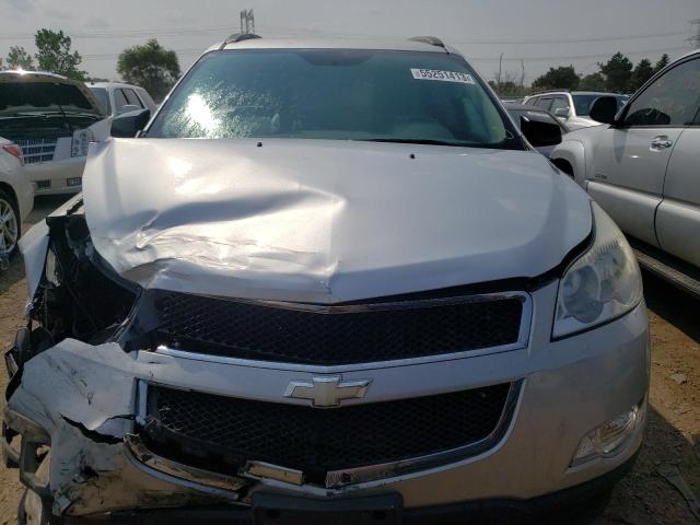 1GNKRFED8BJ295172 - 2011 CHEVROLET TRAVERSE LS SILVER photo 5