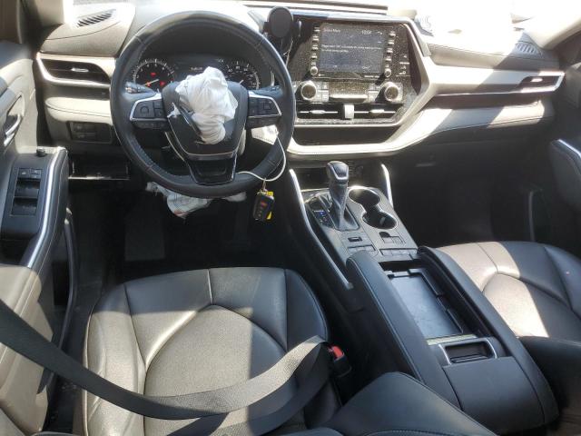 5TDGZRBH4LS043916 - 2020 TOYOTA HIGHLANDER XLE GRAY photo 8