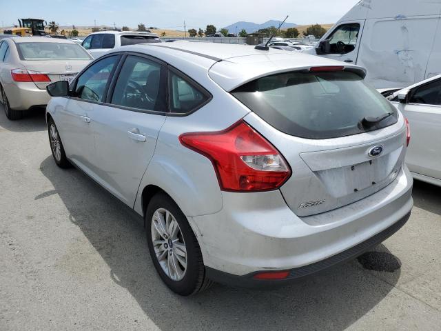 1FADP3K2XDL267590 - 2013 FORD FOCUS SE SILVER photo 2