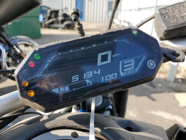 JYARM32E3NA003915 - 2022 YAMAHA MT07 BLACK photo 8