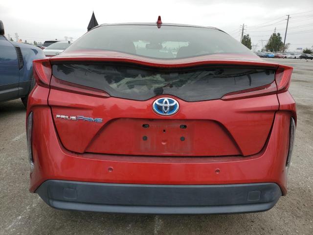 JTDKARFP9H3006565 - 2017 TOYOTA PRIUS PRIM 红色 照片 6