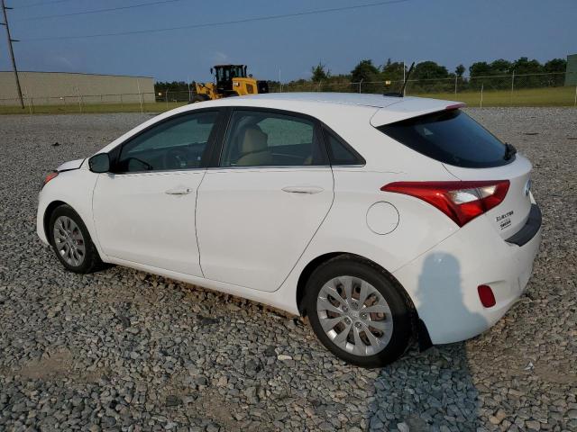 KMHD35LHXGU332842 - 2016 HYUNDAI ELANTRA GT WHITE photo 2