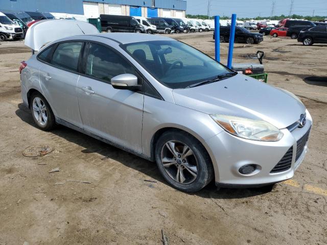 1FADP3F22EL190032 - 2014 FORD FOCUS SE SILVER photo 4