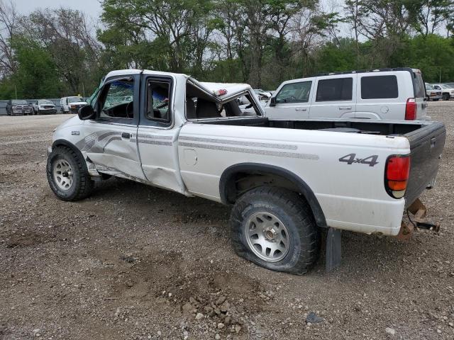 4F4DR17X9VTM32504 - 1997 MAZDA B4000 CAB PLUS WHITE photo 2