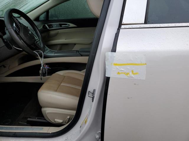 3LN6L5E92LR610827 - 2020 LINCOLN MKZ RESERVE თეთრი ფოტო 12