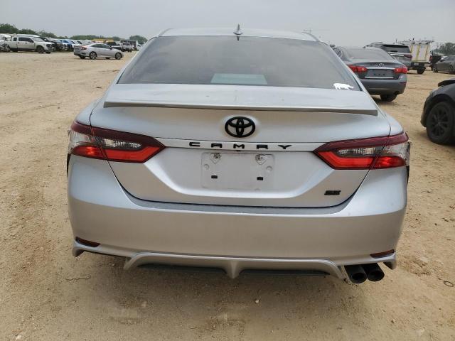 4T1G11AK6RU893407 - 2024 TOYOTA CAMRY SE NIGHT SHADE SILVER photo 6