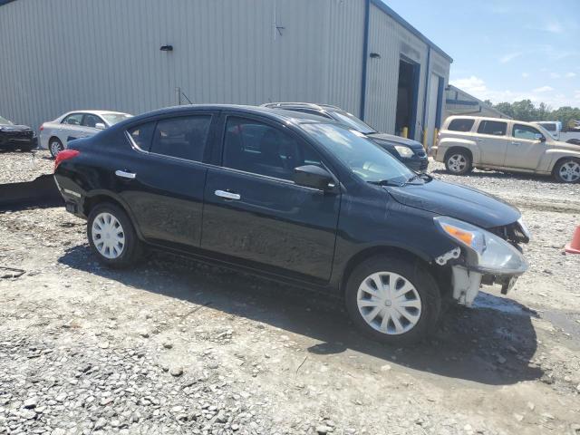 3N1CN7AP1JL878644 - 2018 NISSAN VERSA S BLACK photo 4