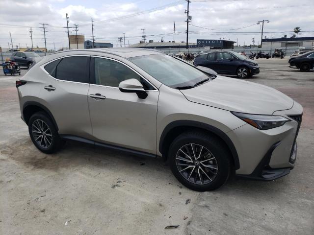 2T2GGCEZ0NC007641 - 2022 LEXUS NX 350 SILVER photo 4