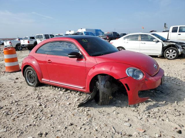 3VWJP7AT0CM642900 - 2012 VOLKSWAGEN BEETLE RED photo 4