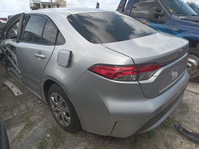 JTDEPRAE0LJ053327 - 2020 TOYOTA COROLLA LE SILVER photo 2
