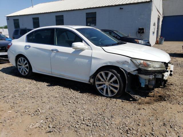 1HGCR3F93DA027284 - 2013 HONDA ACCORD TOURING WHITE photo 4