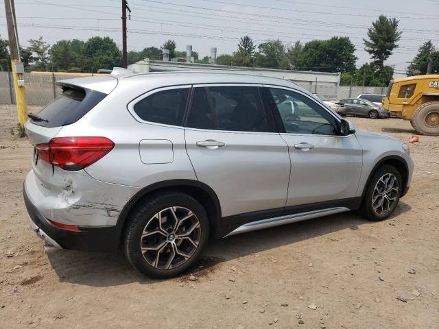 WBXJG9C08M5T40234 - 2021 BMW X1 XDRIVE28I SILVER photo 3