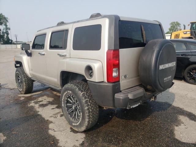 5GTEN13E388137329 - 2008 HUMMER H3 GRAY photo 2