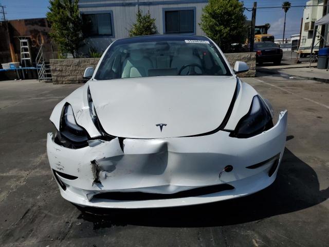 5YJ3E1EAXPF589253 - 2023 TESLA MODEL 3 WHITE photo 5