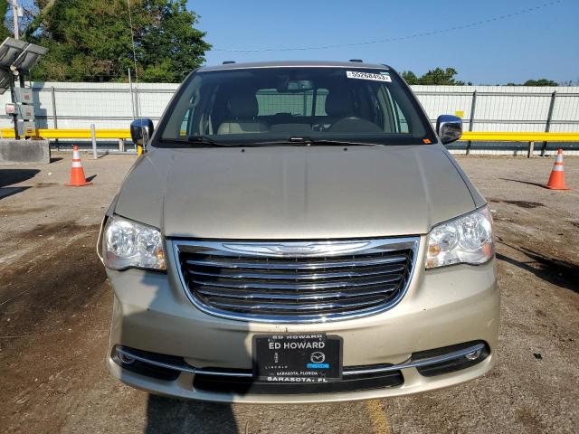 2A4RR8DG0BR721893 - 2011 CHRYSLER TOWN & COU TOURING L TAN photo 5