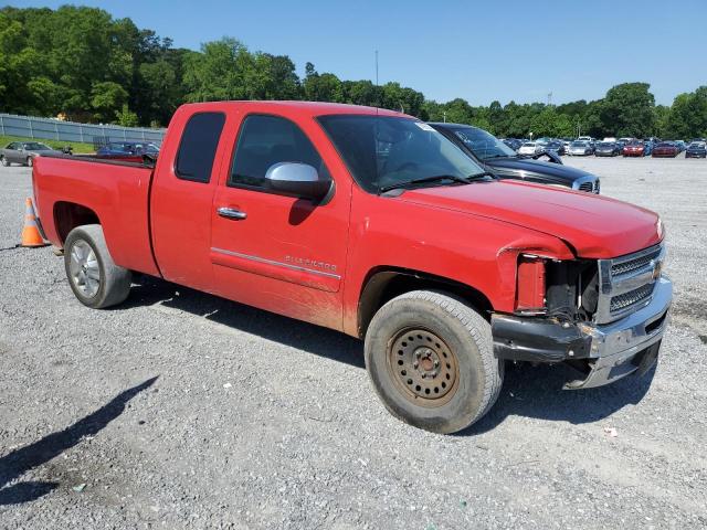 1GCRCSE09DZ251426 - 2013 CHEVROLET SILVERADO C1500 LT RED photo 4