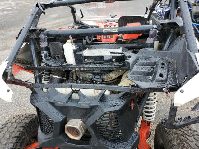 3JBVPAV46NE000105 - 2022 CAN-AM MAVERICK X RC 64 TURBO RR ORANGE photo 6