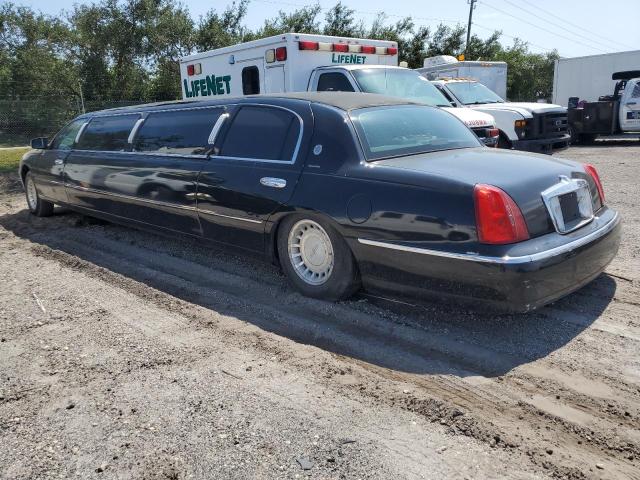 1L1FM81W0YY844744 - 2000 LINCOLN TOWN CAR EXECUTIVE Սև լուսանկար 2